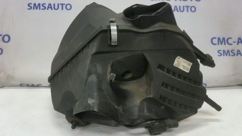 Корпус воздушного фильтра Audi A6 Allroad 2006-2010 4F0133835F C6 3.2