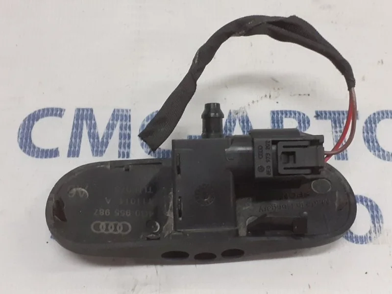 Форсунка омывателя лобового стекла Audi A6 4G0955987 C7 3.0T, левая