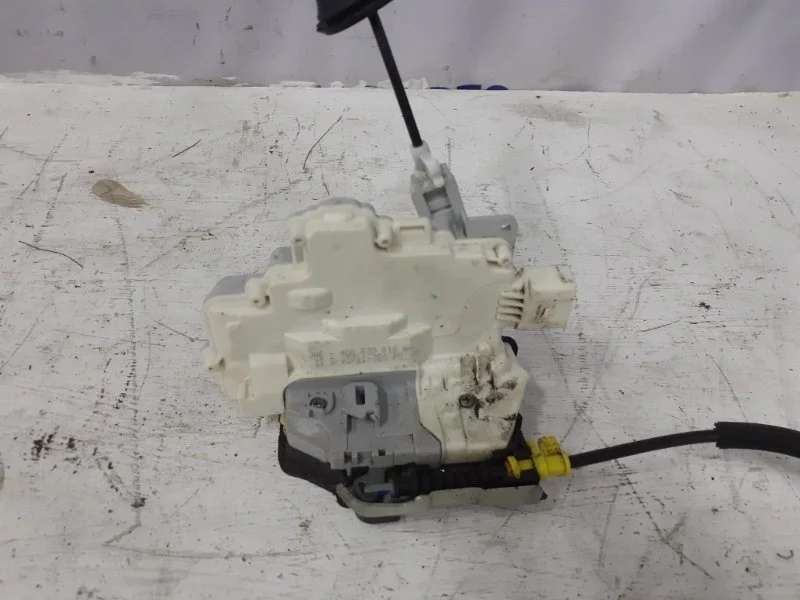 Замок двери Audi A6 4G0839016A C7 3.0T, задний правый