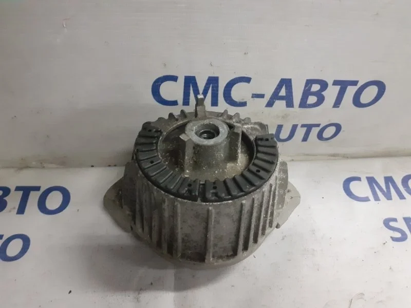 Опора ДВС Mercedes-Benz C-Class A2042400317 W204, правая