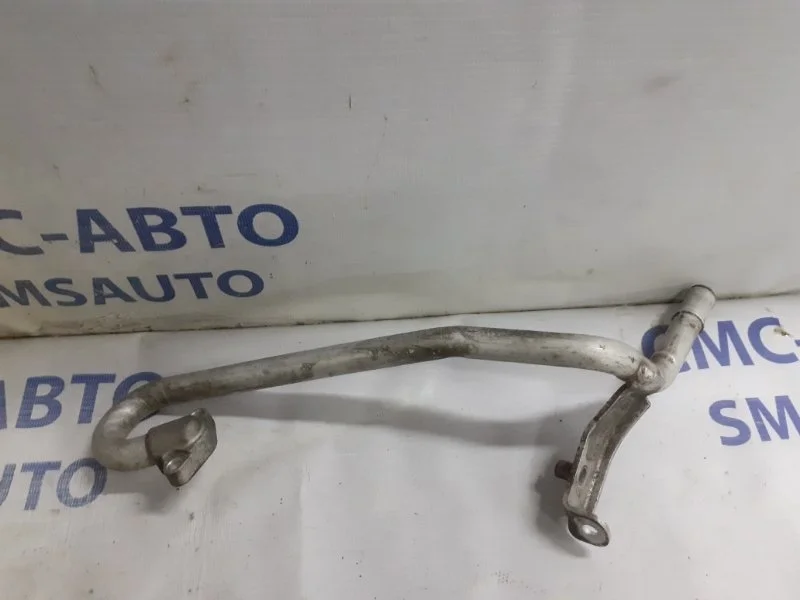 Патрубок охлаждения Audi A8 07L131265N S8 5.2