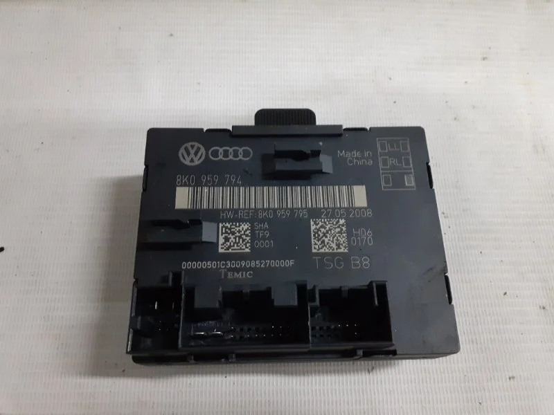 Блок управления двери Audi A4 8K0959794 8K 3.2