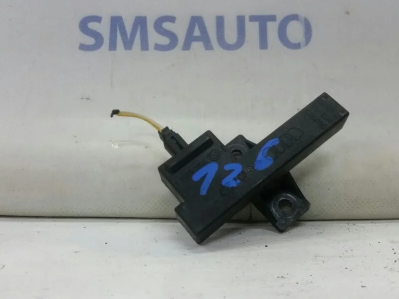 Антенна Audi A6 4F0907247 C6 2.8