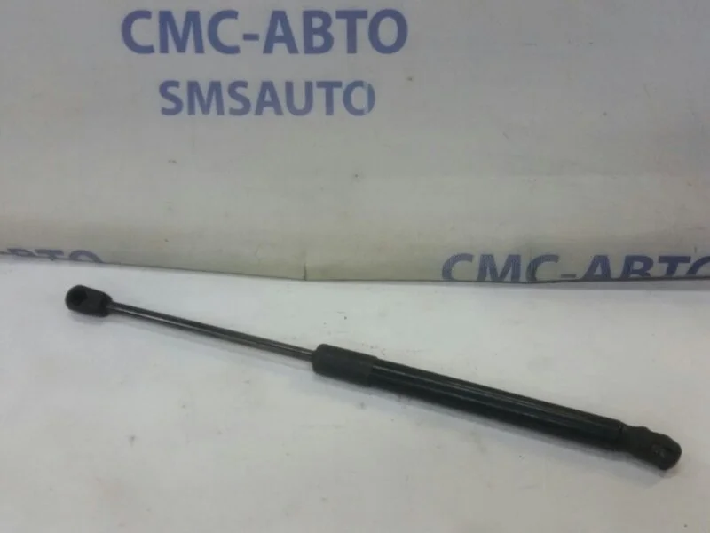 Амортизатор багажника Volkswagen Passat 2005-2011 3C5827550B B6 2.0T BWA