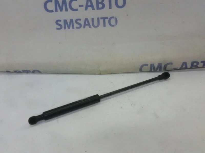 Амортизатор багажника Volkswagen Touareg 2003-2010 7L6845587 3.6FSI BHK