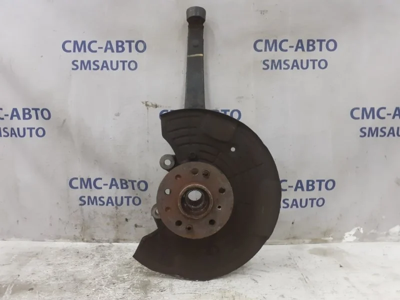 Кулак поворотный Mercedes-Benz R-Class A2513300820 W251, передний правый