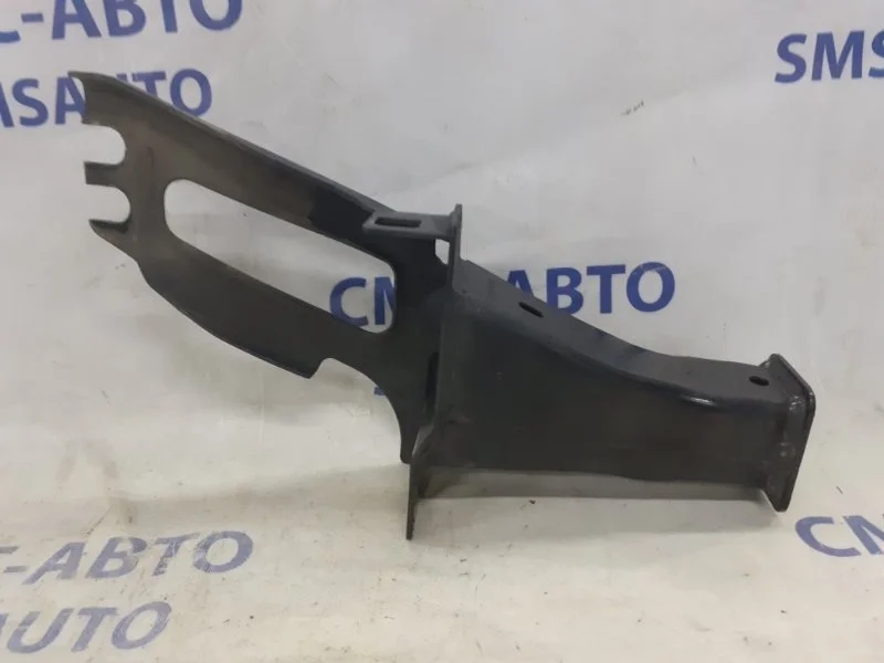 Кронштейн подрамника Volvo Xc60 31329436 ХС60 3.0T, передний правый