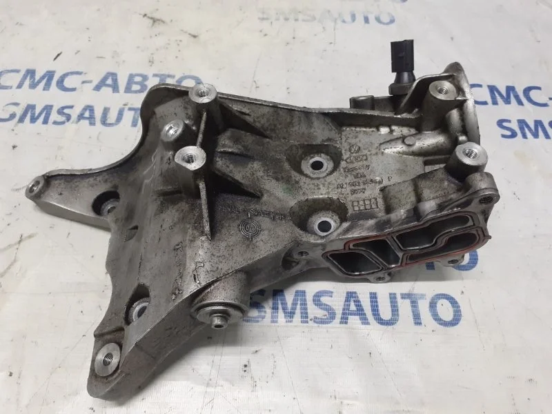 Кронштейн генератора Volkswagen Tiguan 06J903143P 2.0
