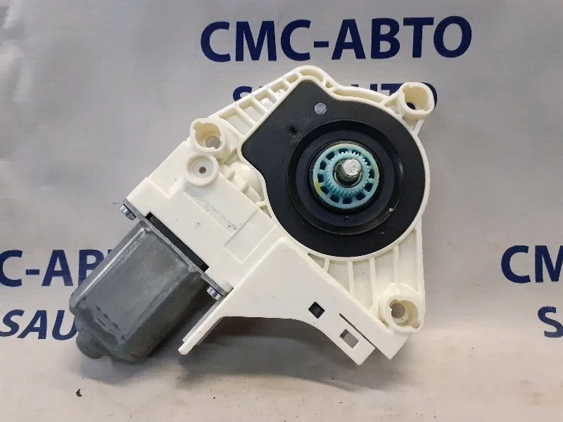 Моторчик стеклоподъемника Audi A6 8K0959812A C7 2.8, задний правый