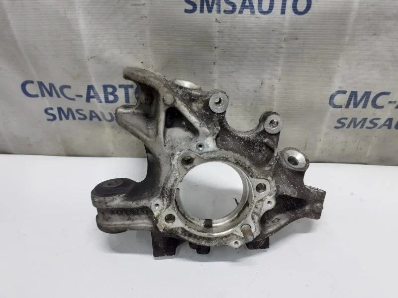 Кулак поворотный Volkswagen Touareg 7P0505436A NF 3.6, задний правый