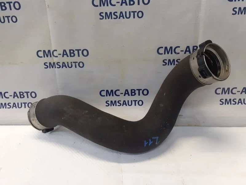 Патрубок интеркулера Mercedes-Benz E-Class A2045282682 W212 1.8T, правый