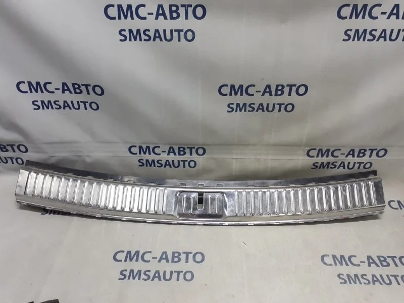 Накладка замка багажника Volkswagen Touareg 7P0863459E NF, задняя