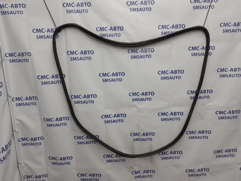 Уплотнитель крышки багажника Mercedes-Benz Ml A1667400178 W166