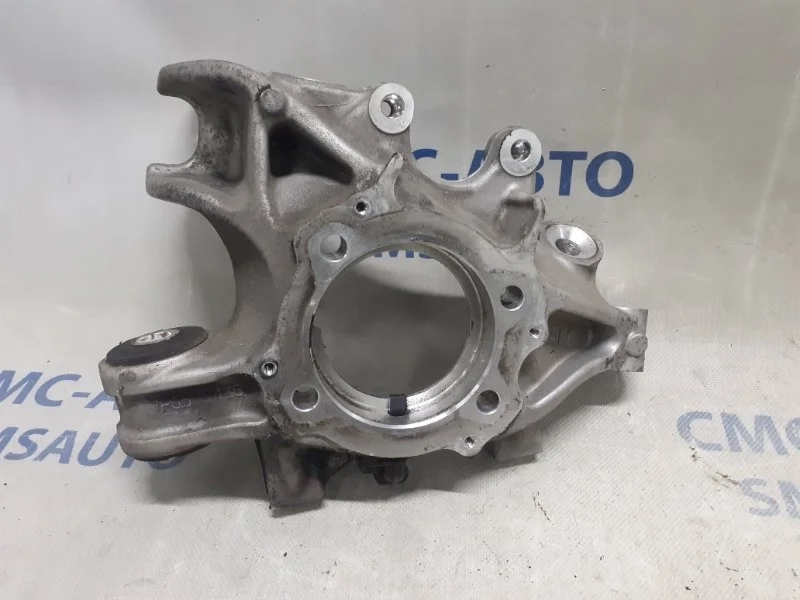 Кулак поворотный Volkswagen Touareg 7P0505436A NF 3.0TD, задний правый