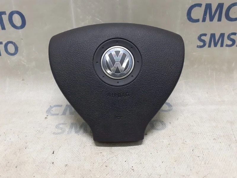 Подушка безопасности водителя Volkswagen Tiguan 2008-2011 1K0880201CB 2.0T