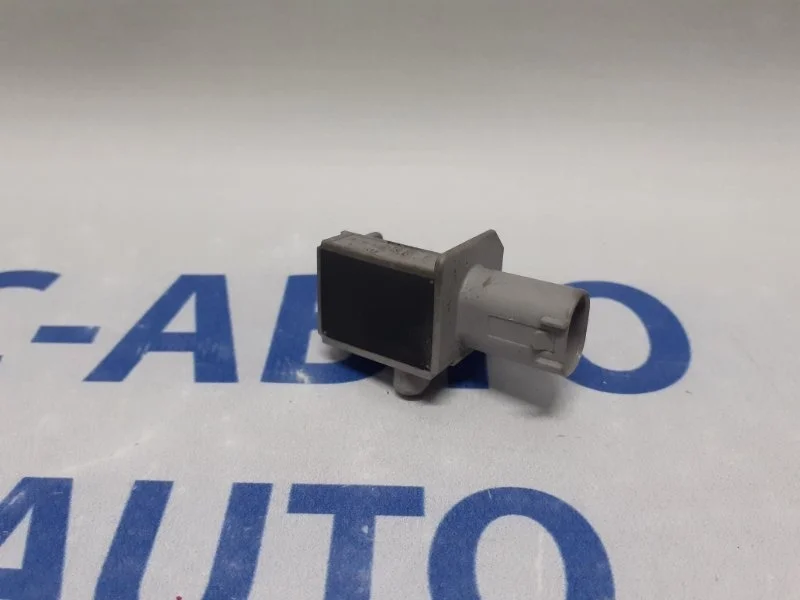 Датчик удара Mercedes-Benz Glk A2048201985 X204 3.0, передний