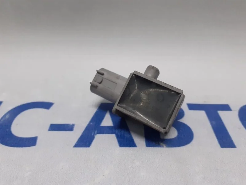 Датчик удара Mercedes-Benz Glk A2048201985 X204 3.0