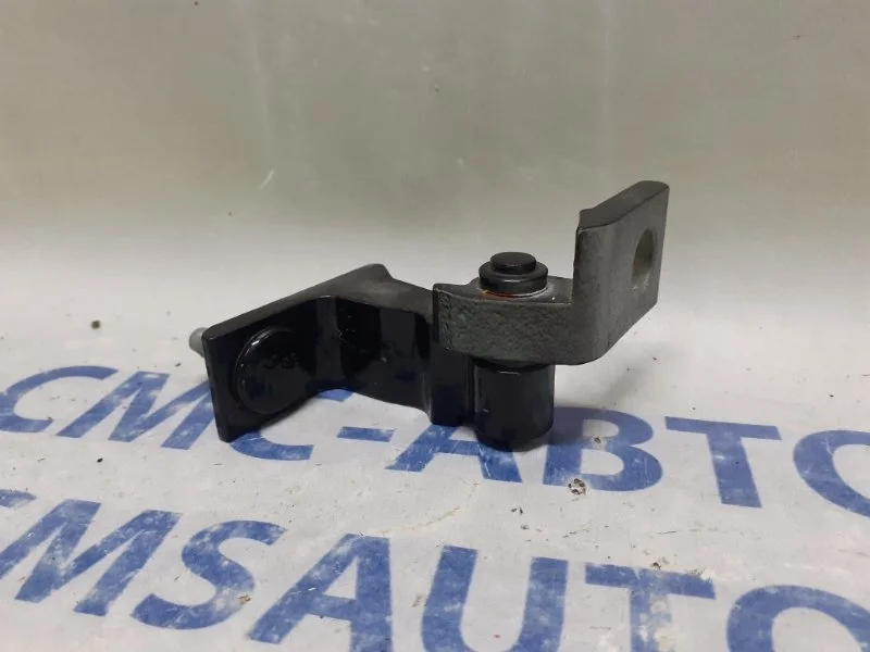 Петля двери верхняя Audi A6 4G0831401C C7 2.8, задняя левая