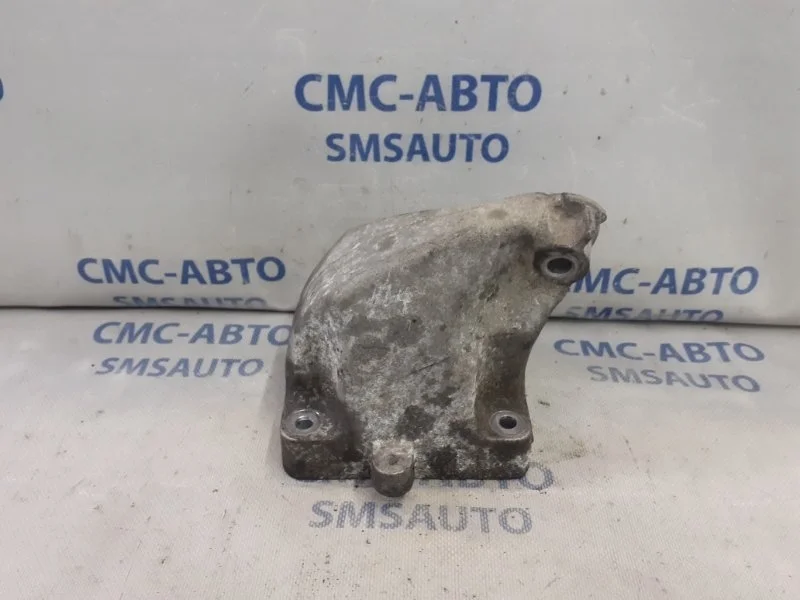 Кронштейн ДВС Mercedes-Benz Ml A6422230304 W164 3.0D, правый