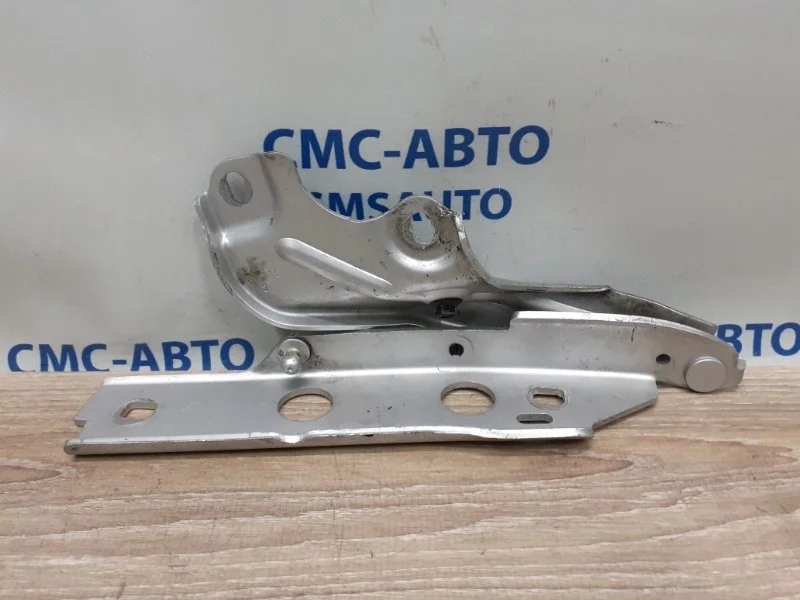 Петля капота Audi A6 4G8823301E C7 3.0TD, левая