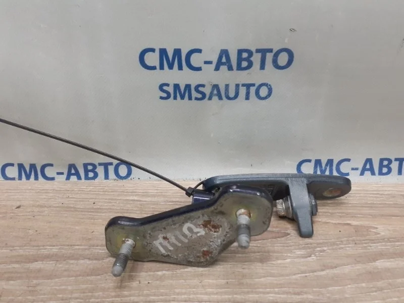 Петля двери верхняя Mercedes-Benz E-Class A2047201637 W212 2.2D, передняя правая