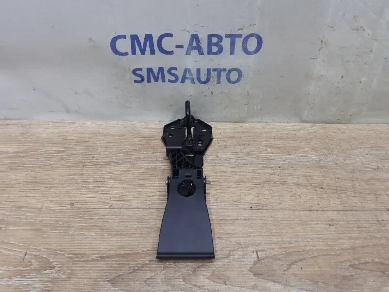 Крюк капота Audi A6 Allroad 2013 4G0823480 C7 3.0 CGW, передний