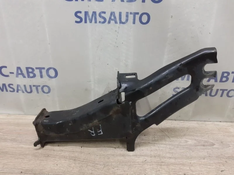 Кронштейн усилителя бампера Volvo Xc60 2014-2017 31329436 ХС60 2.0T, передний правый