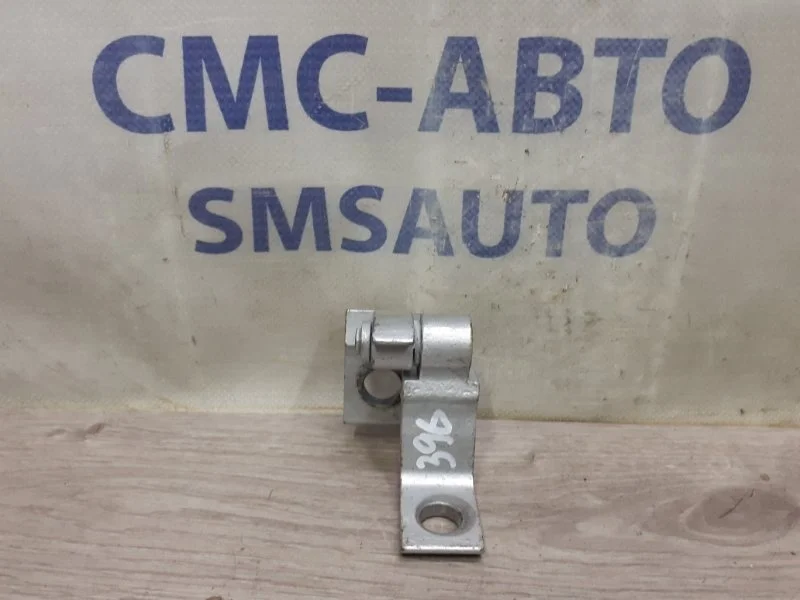 Петля двери Audi A8 2013 4H0831401 D4 4.0 CEU, передняя левая