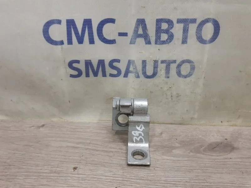 Петля двери Audi A8 2013 4H0831401 D4 4.0 CEU, передняя левая