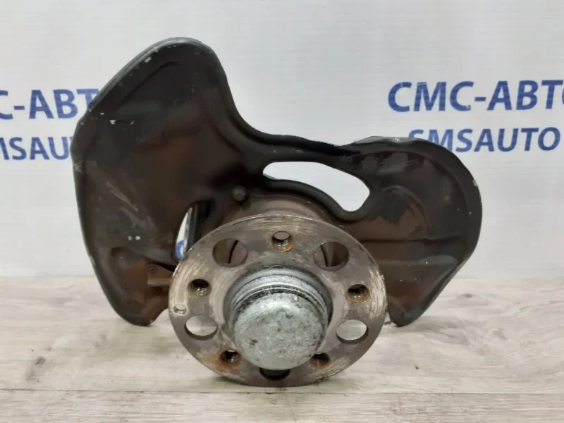 Кулак поворотный Mercedes-Benz C-Class A2043320101 W204, передний левый