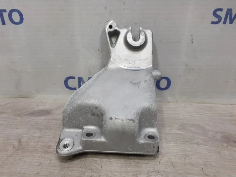 Кронштейн ДВС Mercedes-Benz Glk A2722231004 X204 3.0, левый