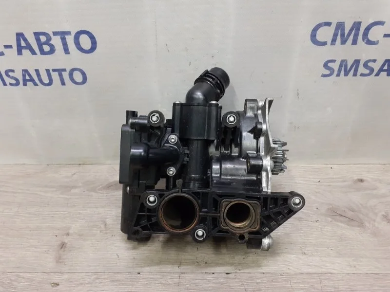 Помпа системы охлаждения Audi A6 2014-2018 06L121111H C7 2.0T CYP