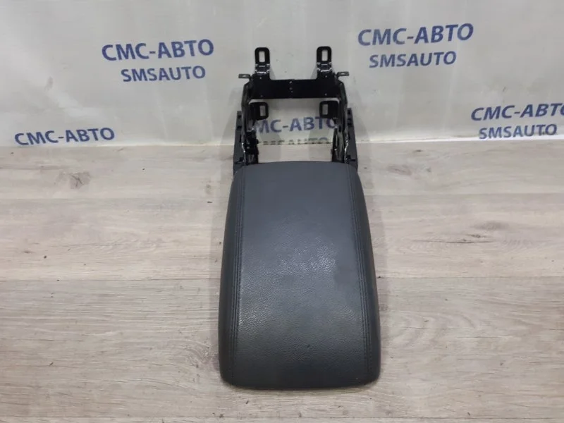 Крышка подлокотника Audi Q5 2012-2017 8R0864207F 8R 2.0T