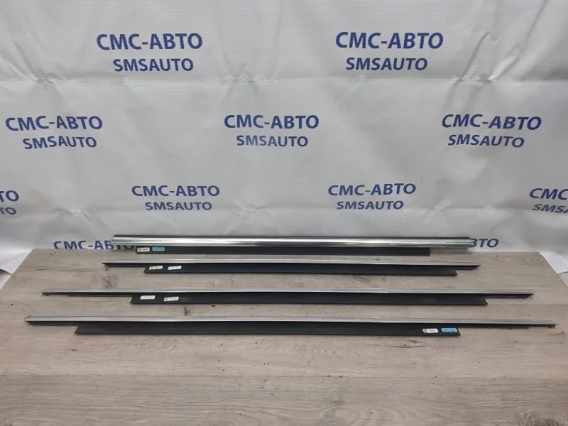 Молдинг стекла двери Audi A7 4G8853283B2ZZ C7 3.0 CGW