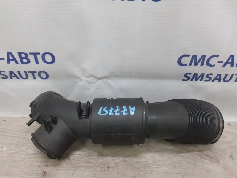 Патрубок воздушный Audi A7 06E129615H C7 3.0 CGW