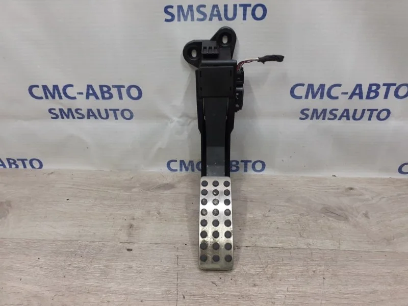 Педаль газа Mercedes-Benz Ml A1643000104 W164 3.0D