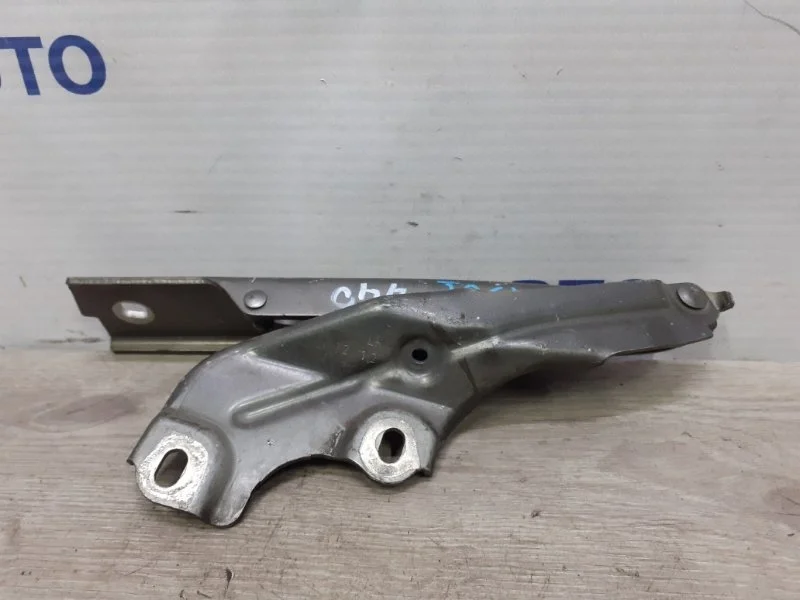 Петля капота Audi A6 2012 4G8823301E C7 2.8 CHV, левая
