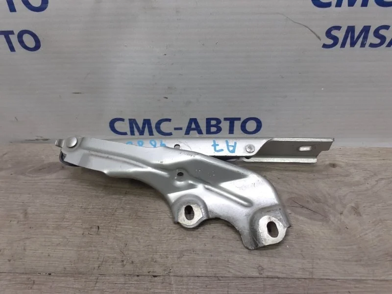 Петля капота Audi A7 4G8823302E C7 3.0 CGW, правая
