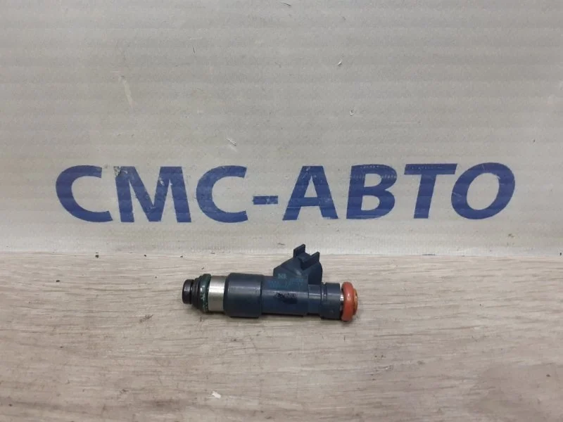 Форсунка топливная Volvo Xc70 2008-2012 30777502 ХС70 3.0