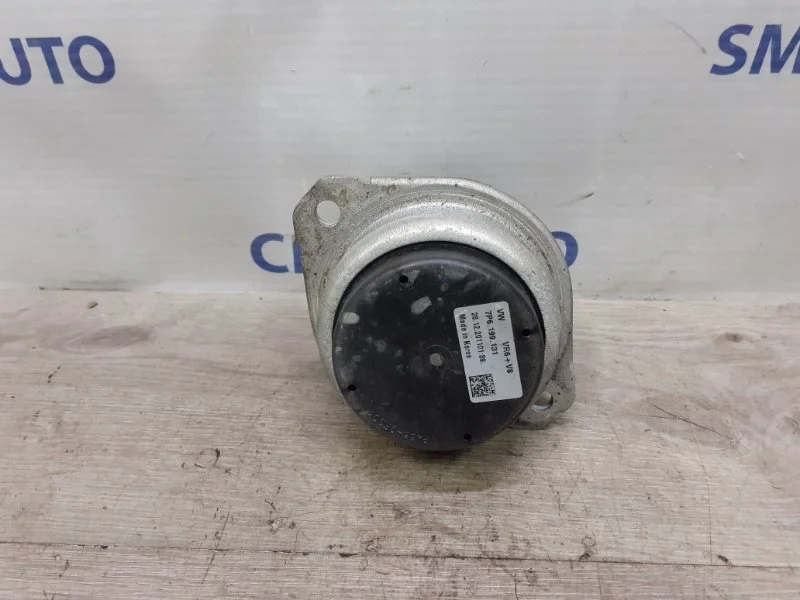 Опора ДВС Volkswagen Touareg 2012 7P6199131 NF 3.6