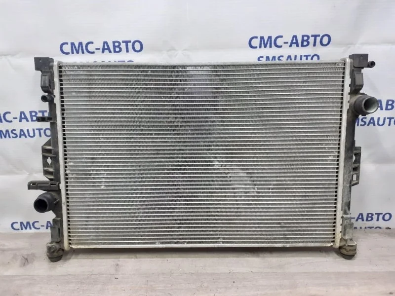 Радиатор охлаждения ДВС Volvo Xc70 31368082 ХС70