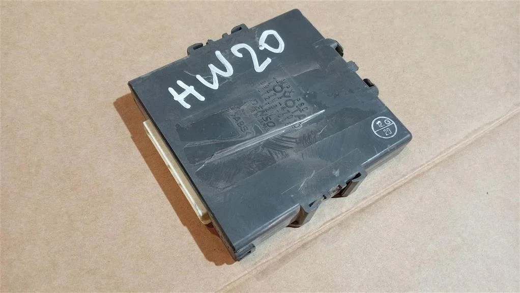 Б.у. блок электронный TOYOTA PRIUS NHW20 TOYOTA PRIUS NHW20