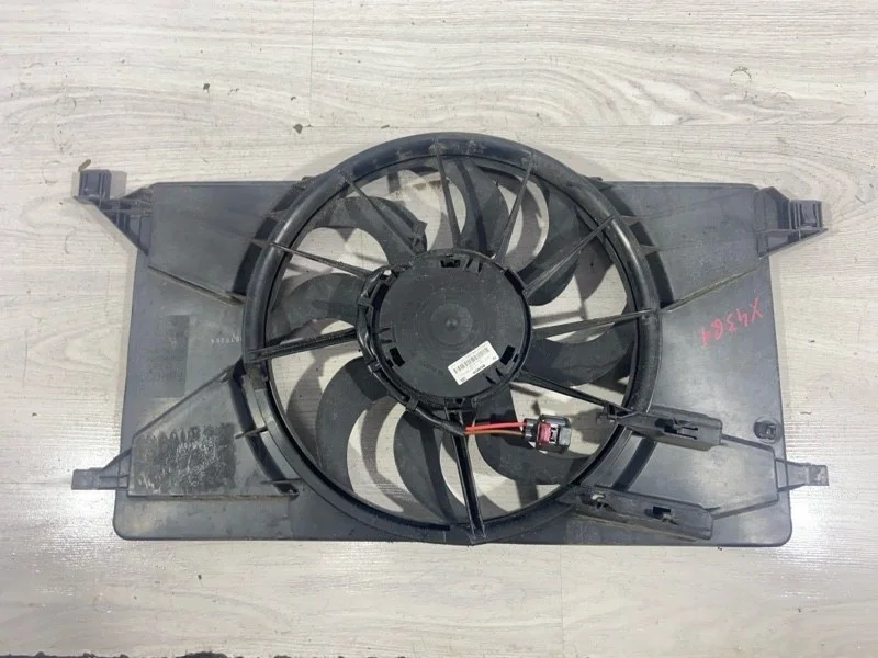 Вентилятор радиатора (в сборе) Ford Focus 3