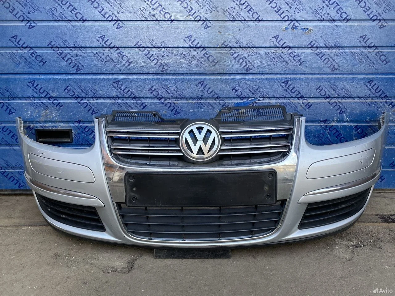 Бампер передний в сборе volkswagen jetta 5