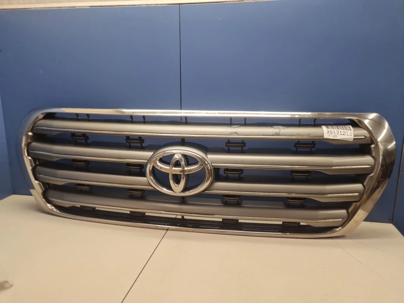 Решетка радиатора для Toyota Land Cruiser 200 2008-