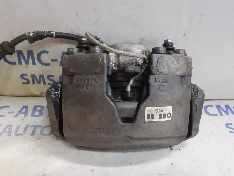 Суппорт Audi A5 8K0615124B 8K 2.0T, передний правый