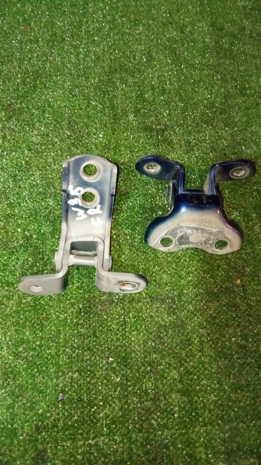 Б.у. петля двери TOYOTA PRIUS ZVW30 TOYOTA PRIUS ZVW30