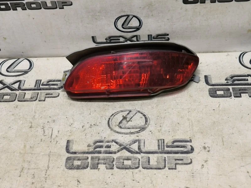 Фонарь противотуманный задний правый Lexus Rx400H