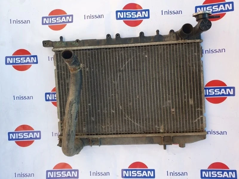 Радиатор охлаждения двигателя "Nissan Almera 1995-1998 214100M100 N15 GA16, передний