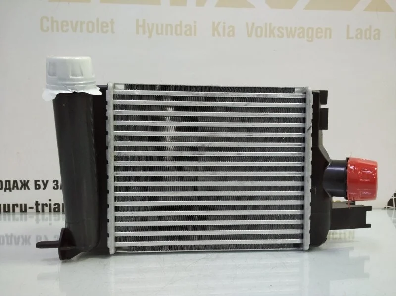 Радиатор интеркулера Renault Duster 2020-2022 HJD